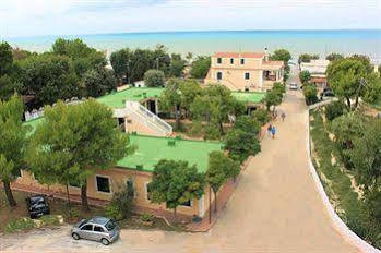Hotel Residence Adria Rodi Garganico Esterno foto